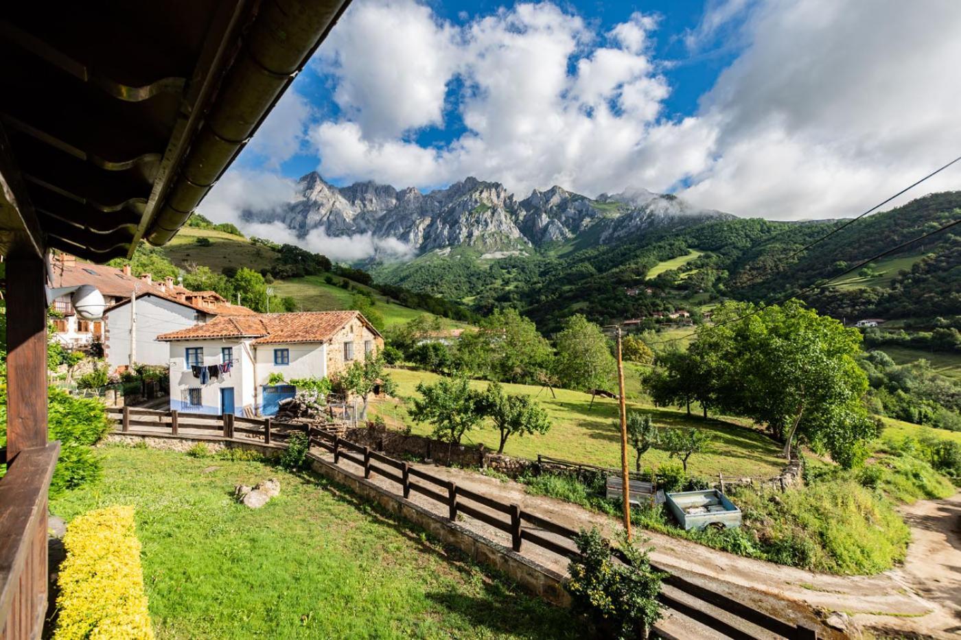 Apartamentos Rurales Los Picos De Redo Camaleno Exterior photo